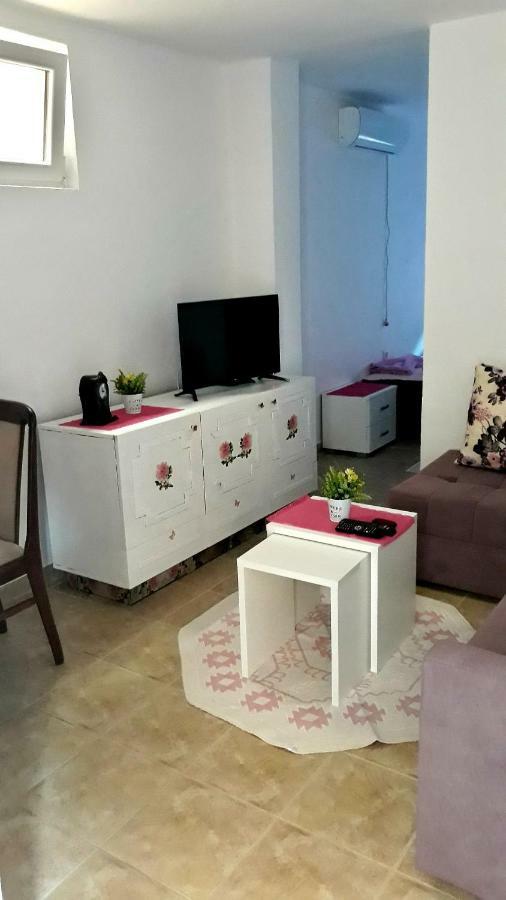 Apartman Tatjana Sutomore Εξωτερικό φωτογραφία