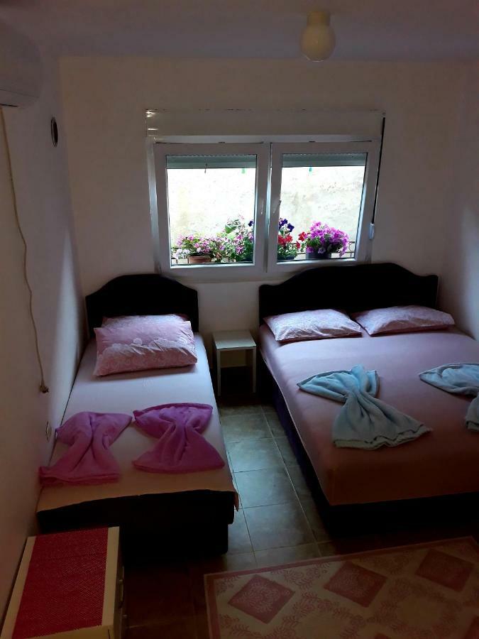 Apartman Tatjana Sutomore Εξωτερικό φωτογραφία