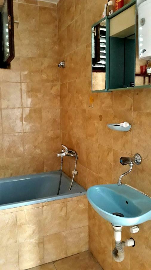 Apartman Tatjana Sutomore Εξωτερικό φωτογραφία