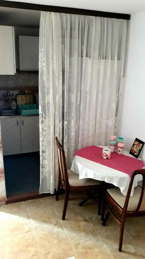 Apartman Tatjana Sutomore Εξωτερικό φωτογραφία