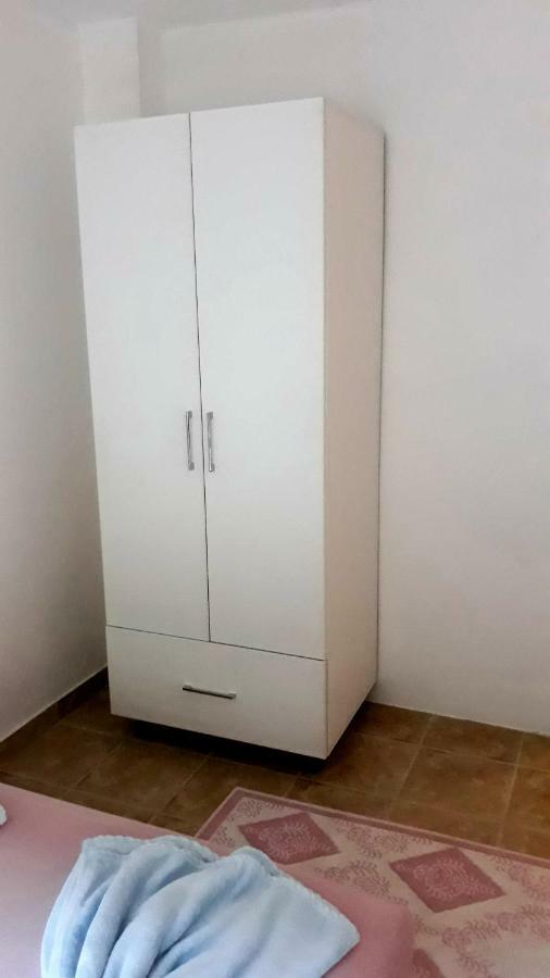 Apartman Tatjana Sutomore Εξωτερικό φωτογραφία